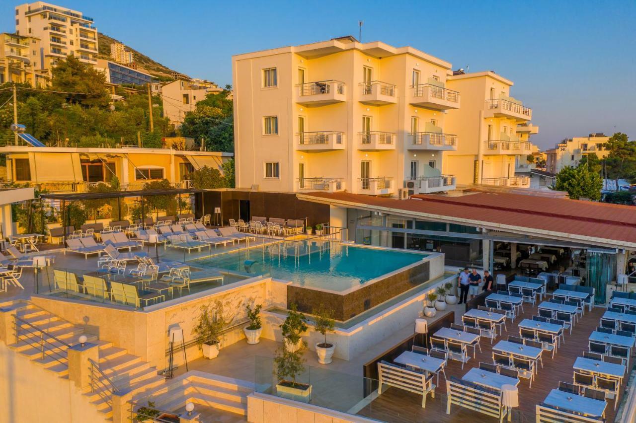 Hotel Agimi Sarandë Exteriör bild