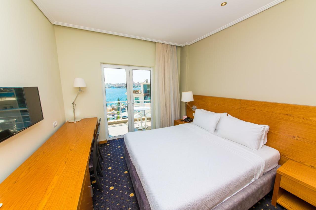 Hotel Agimi Sarandë Exteriör bild