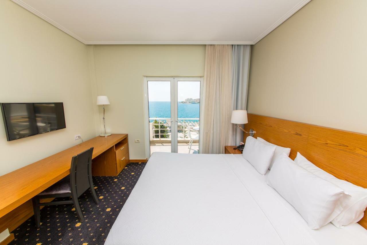 Hotel Agimi Sarandë Exteriör bild