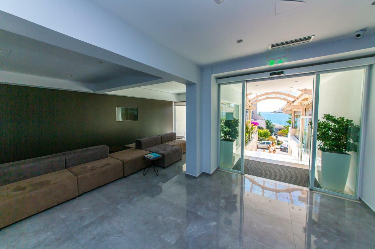 Hotel Agimi Sarandë Exteriör bild